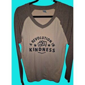 Kavio! Beige A Revolution In Kindness Long Sleeve Large V-Neck Raglan Shirt•78